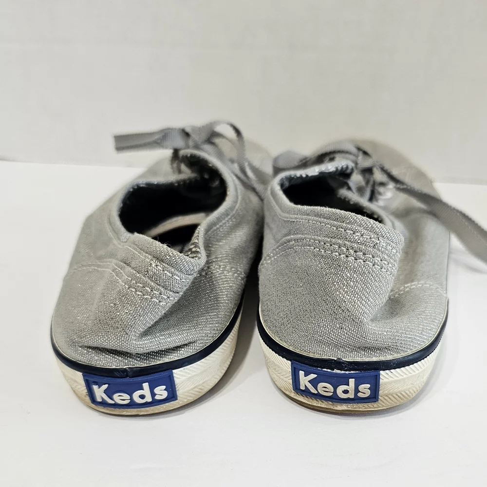 Women's Sz 10 Silver Sparkle Keds